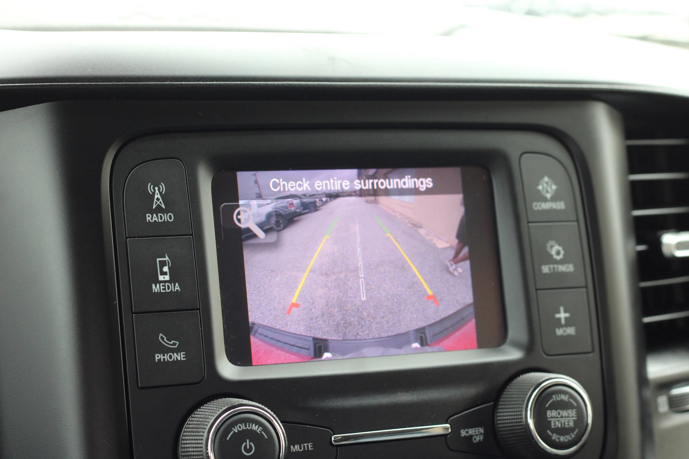 Used 2020 RAM 1500 Tradesman AWD/4WD image 18