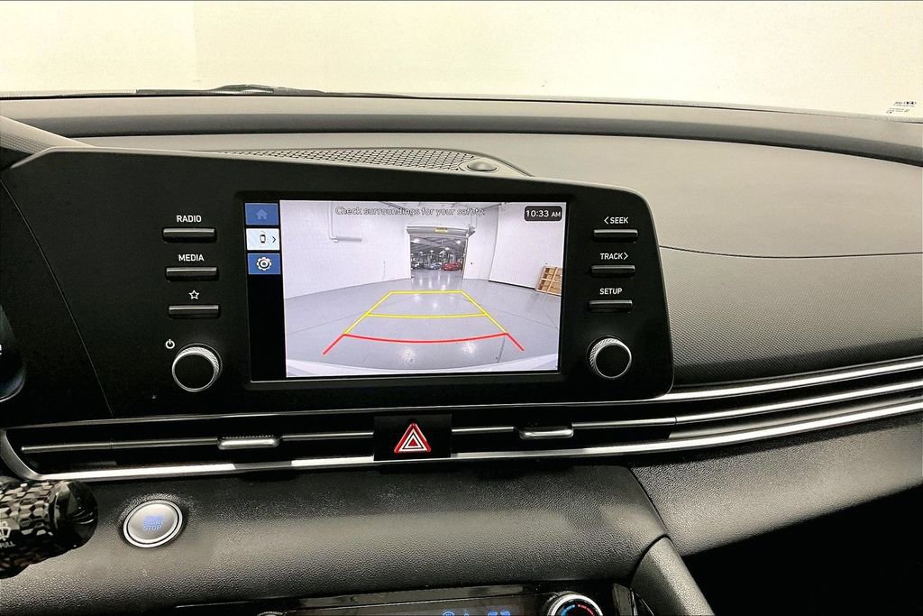 Used 2026 Hyundai Elantra Hybrid FWD image 27