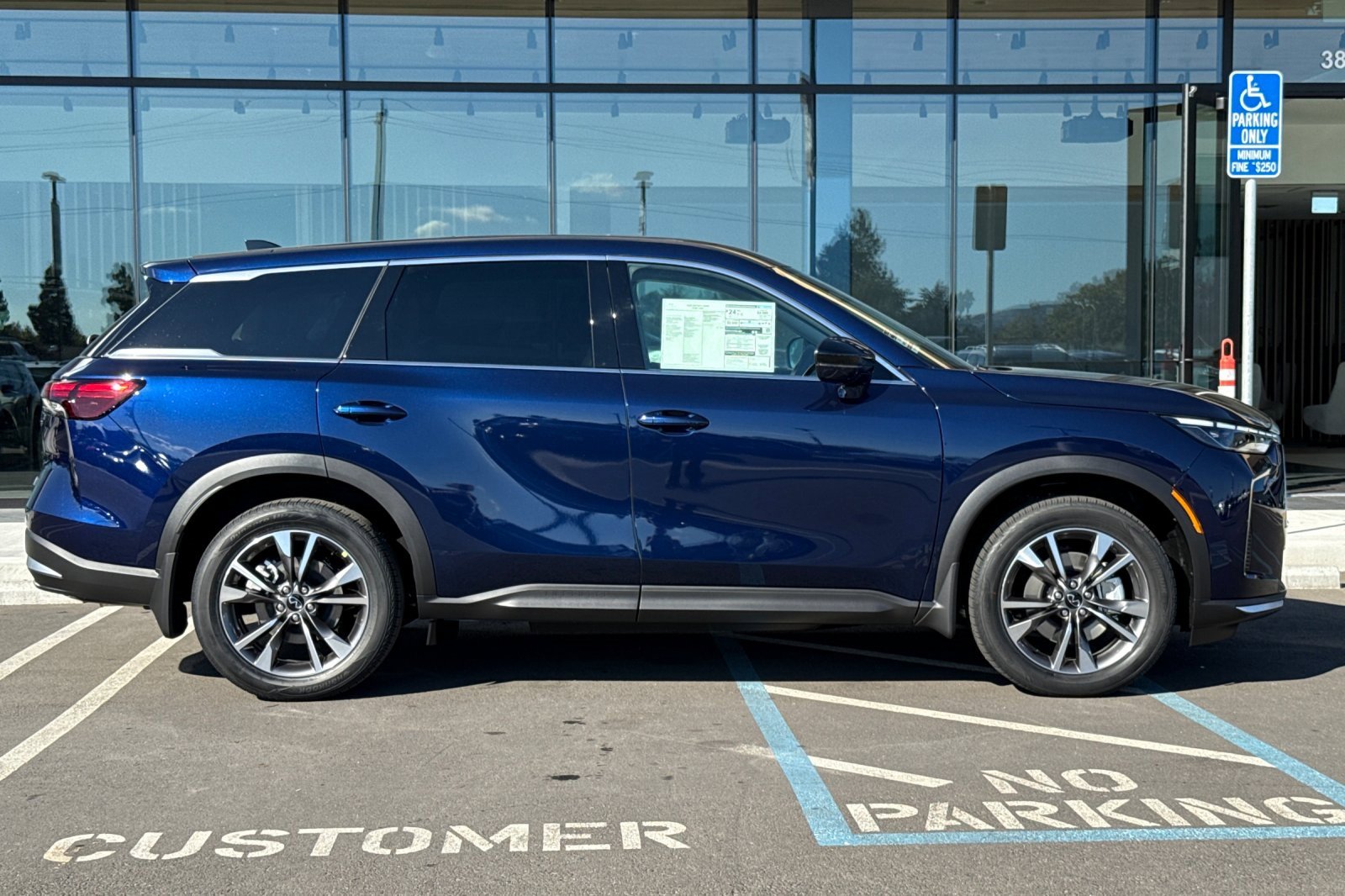 New 2026 INFINITI QX60 Pure w/ Cargo Package image 6