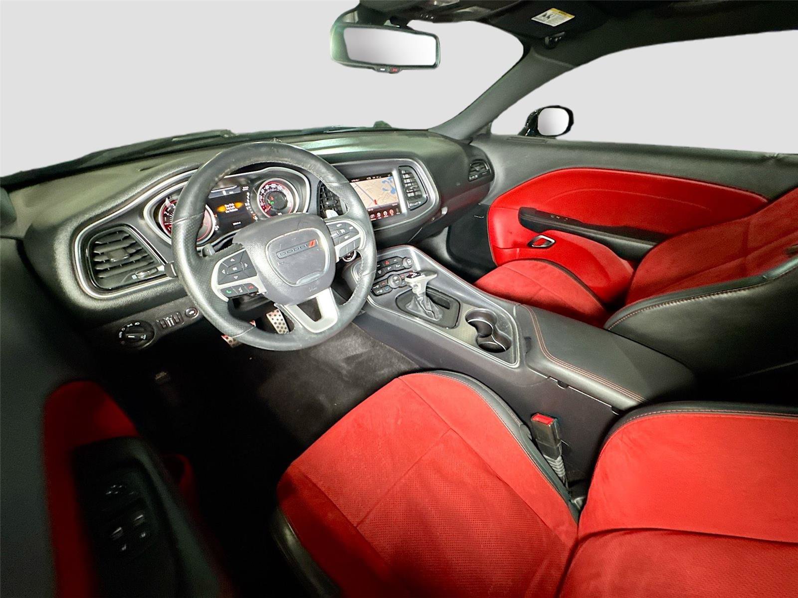 Used 2016 Dodge Challenger R/T Scat Pack RWD image 3