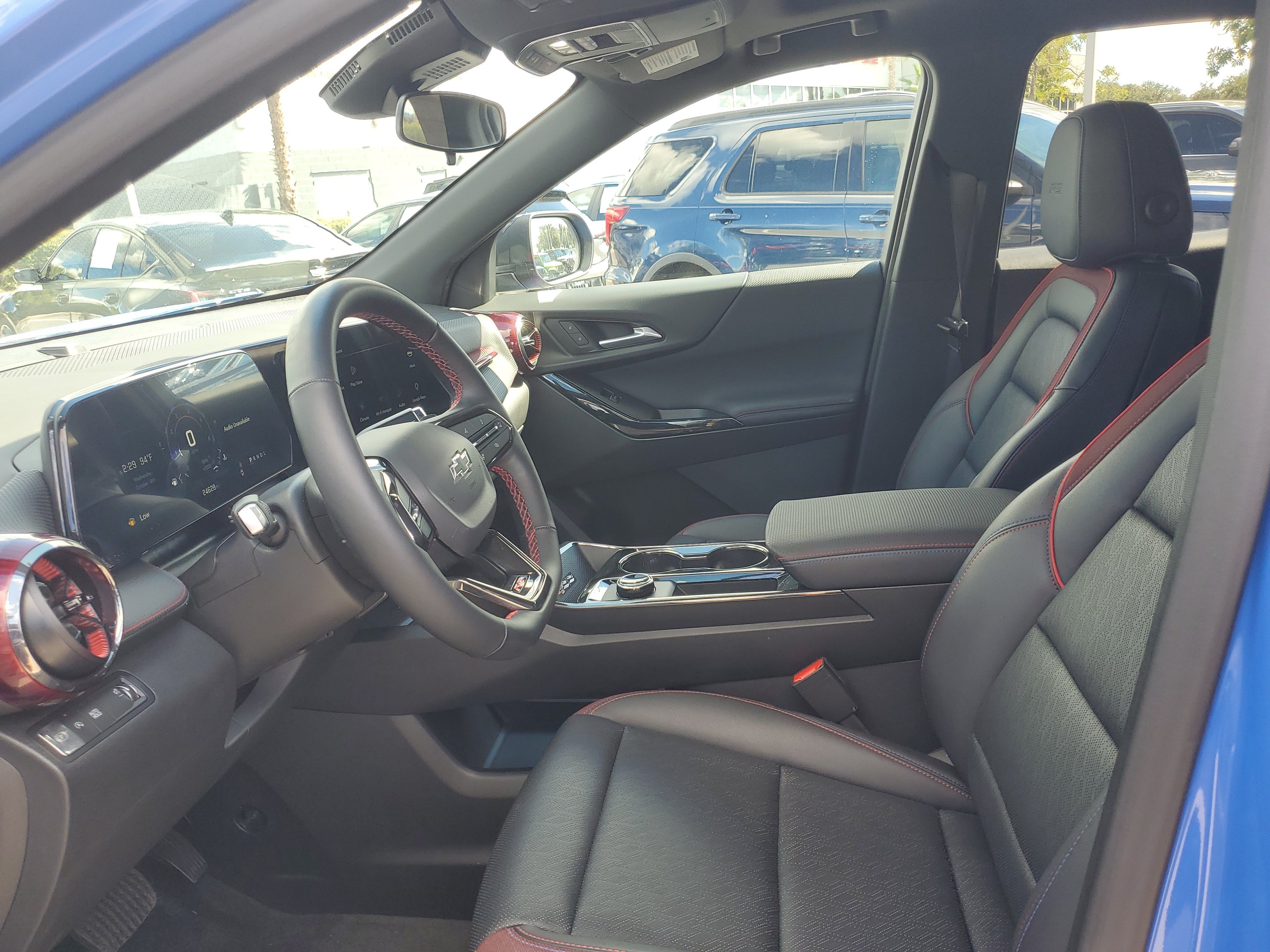 Used 2025 Chevrolet Equinox RS w/ Convenience Package III FWD image 14