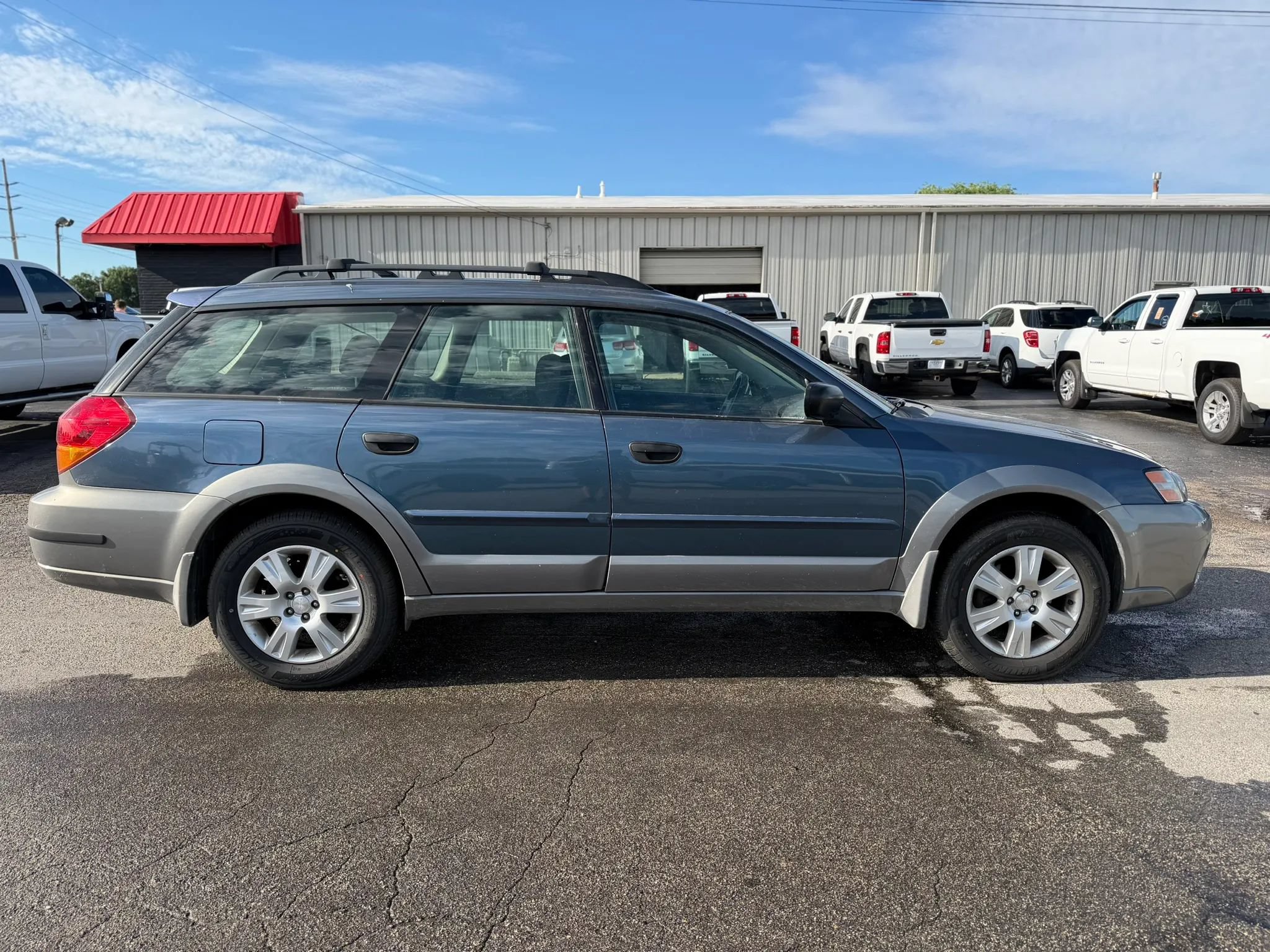 Used 2005 Subaru Outback 2.5i AWD/4WD image 4