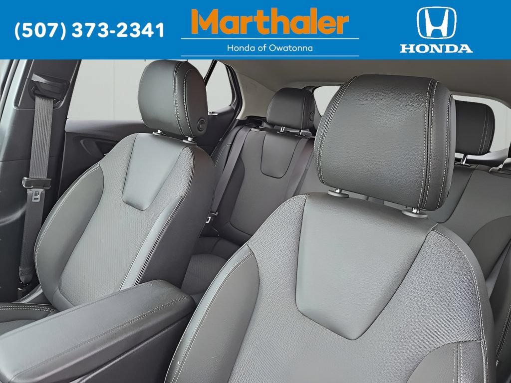 Used 2025 Buick Encore GX Preferred AWD/4WD image 10