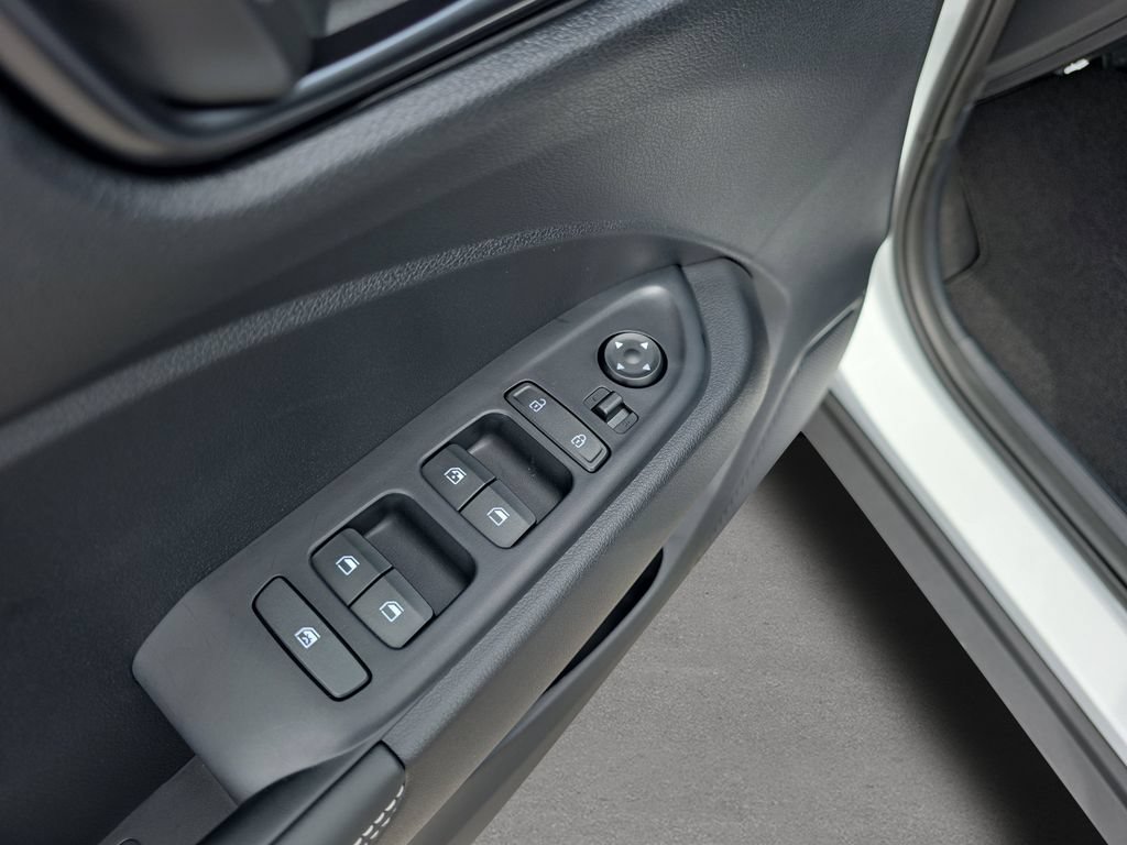 Certified 2026 Hyundai Venue SEL FWD image 16