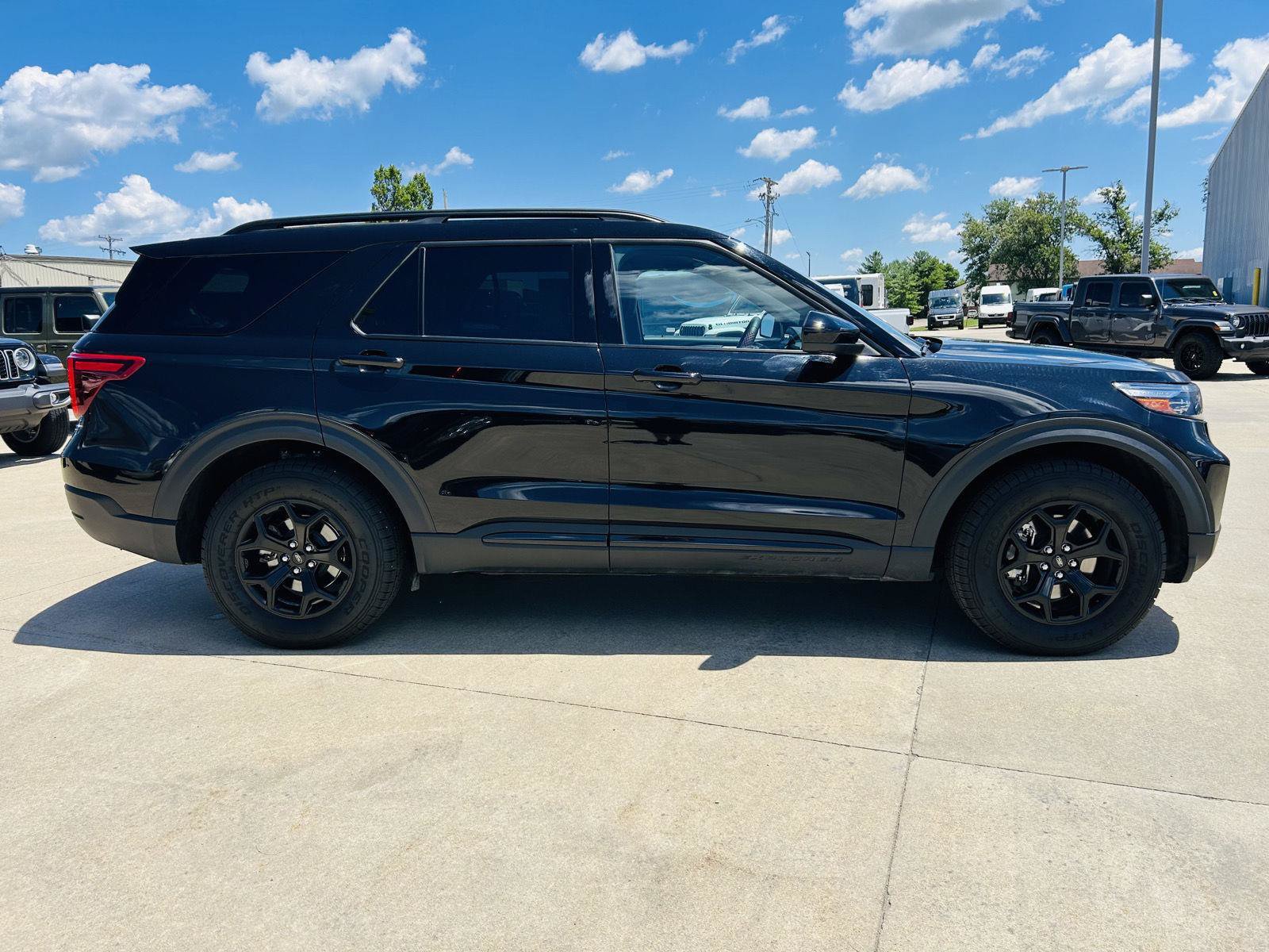 Used 2022 Ford Explorer Timberline w/ Timberline Technology Package AWD/4WD image 46