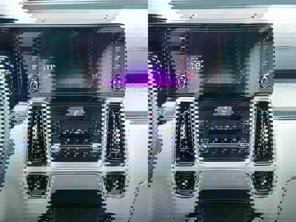 Used 2023 Kia Sorento SX image 12