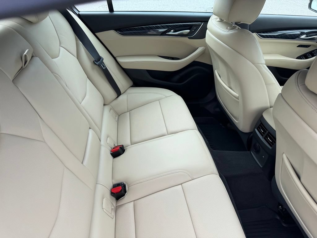 Used 2025 Cadillac CT5 Premium Luxury RWD image 18
