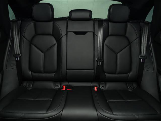 New 2025 Porsche Macan image 30