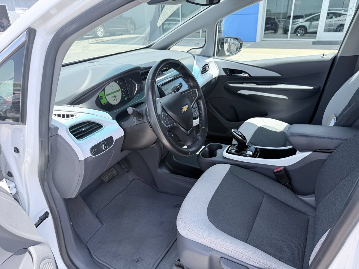 Used 2019 Chevrolet Bolt LT FWD image 9