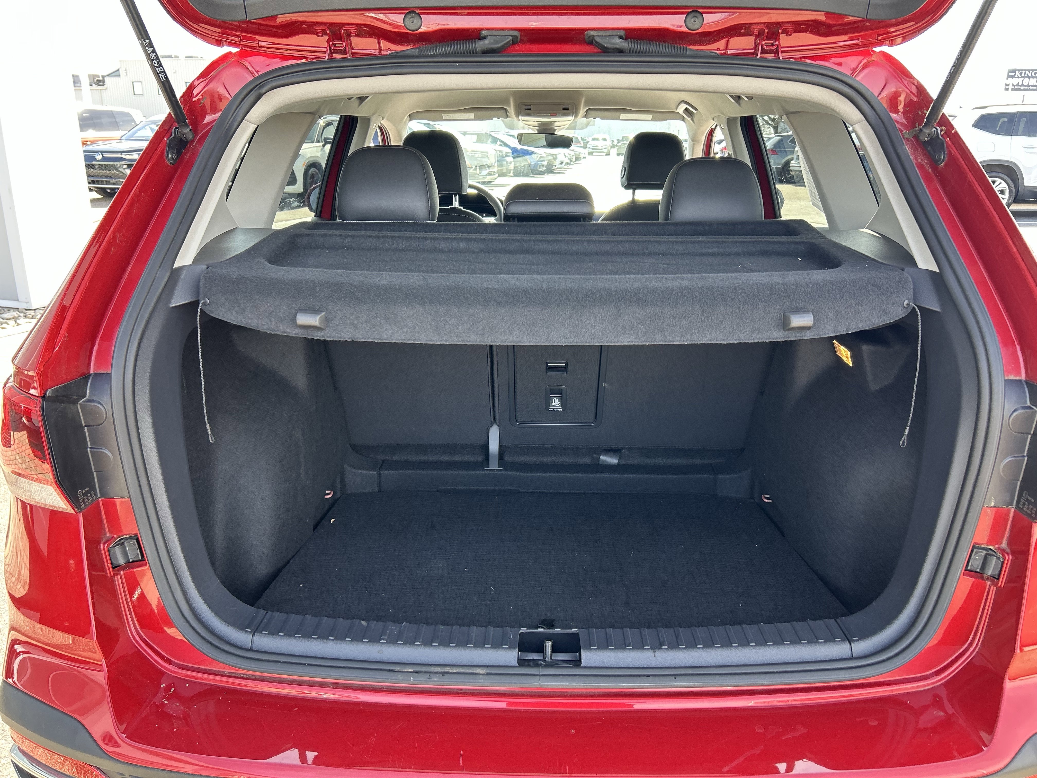 Certified 2023 Volkswagen Taos SE w/ Black Wheel Package image 26