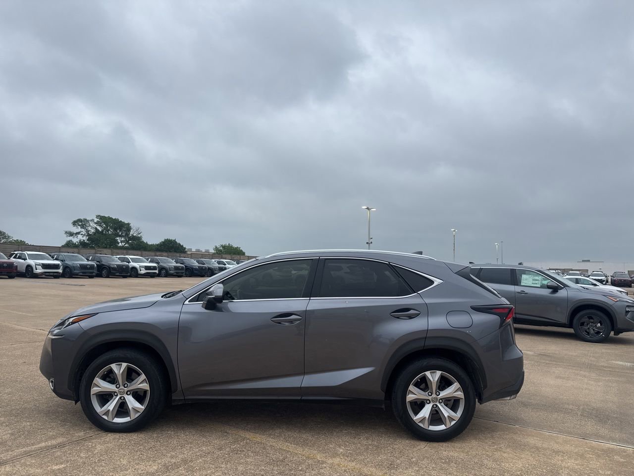 Used 2017 Lexus NX 200t FWD w/ Premium Package image 12
