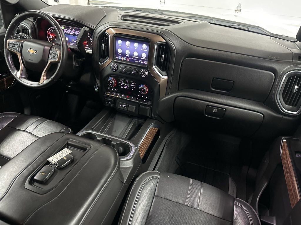 Used 2019 Chevrolet Silverado 1500 High Country w/ Technology Package AWD/4WD image 13