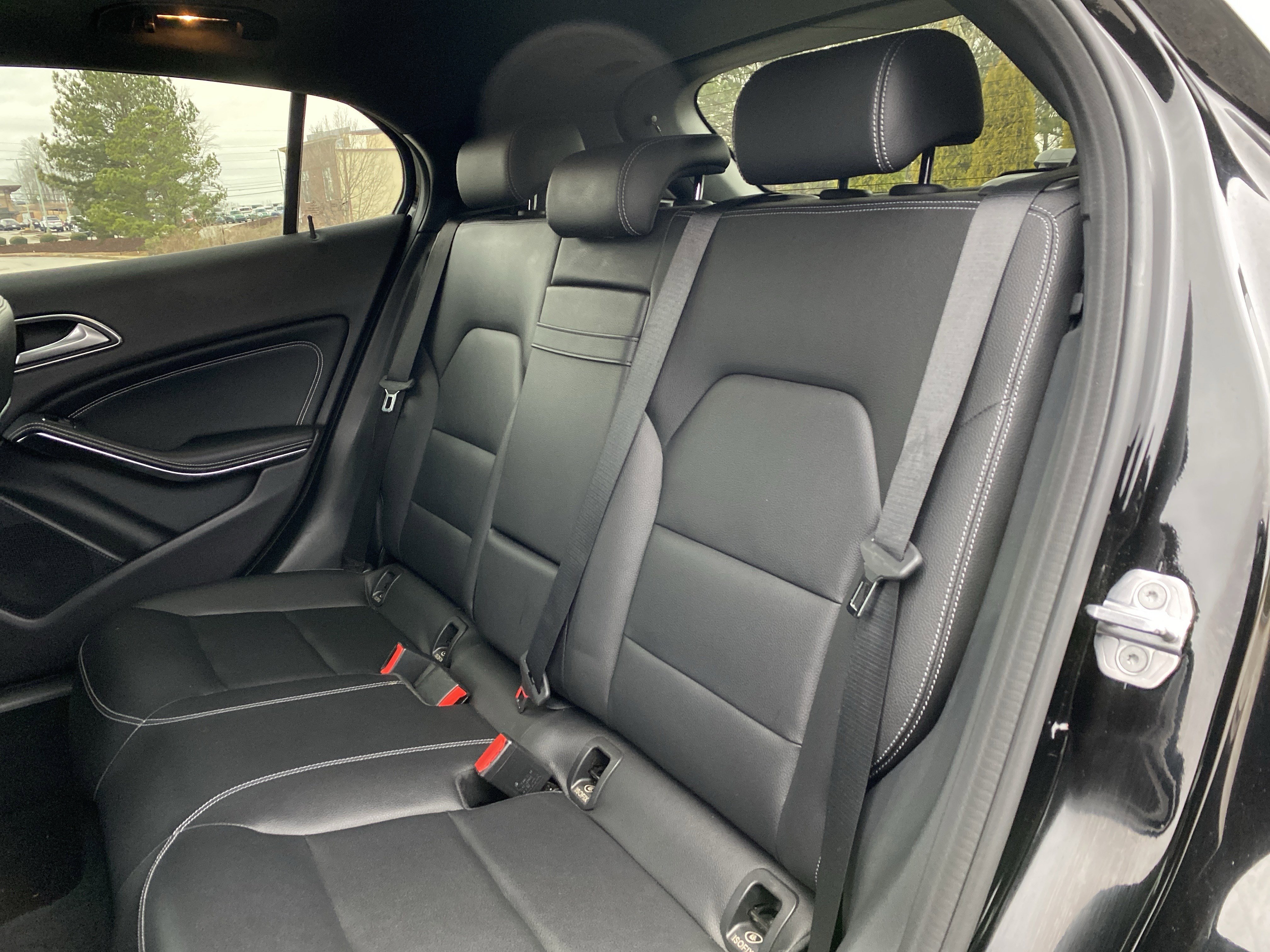 Used 2019 Mercedes-Benz GLA 250 4MATIC image 9