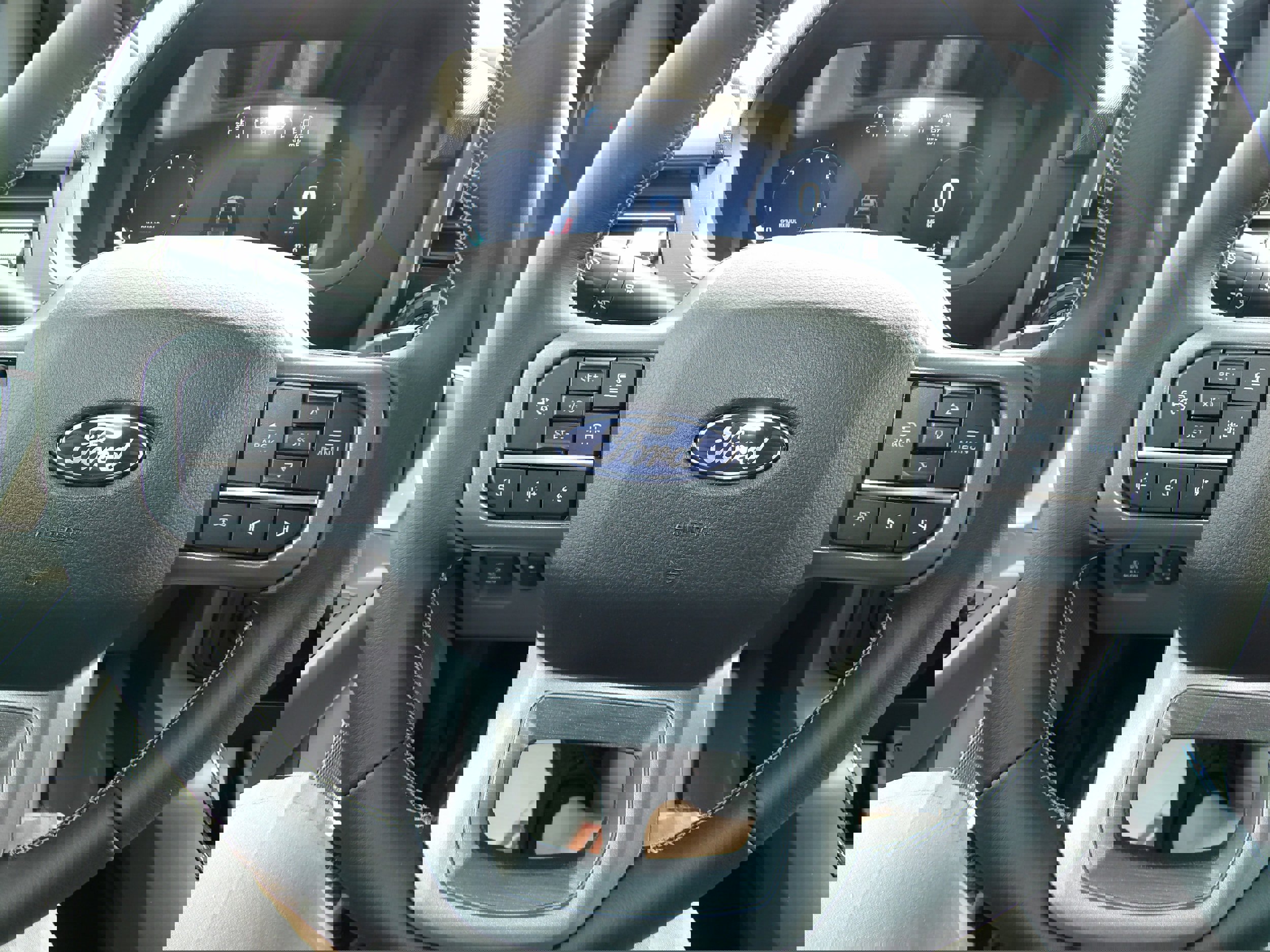 New 2025 Ford F150 XLT w/ Equipment Group 303A High image 19