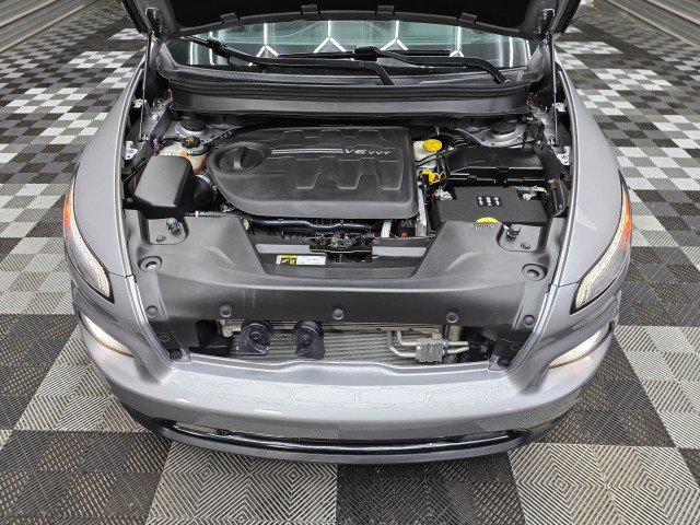 Used 2017 Jeep Cherokee High Altitude FWD image 36