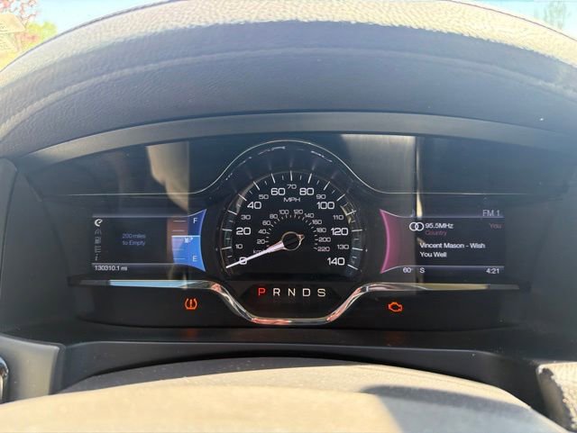 Used 2013 Lincoln MKS AWD image 45