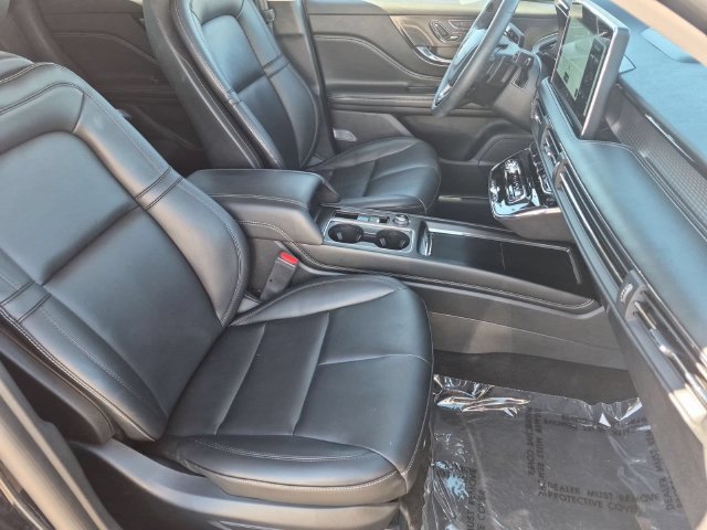 Used 2024 Lincoln Corsair AWD image 31