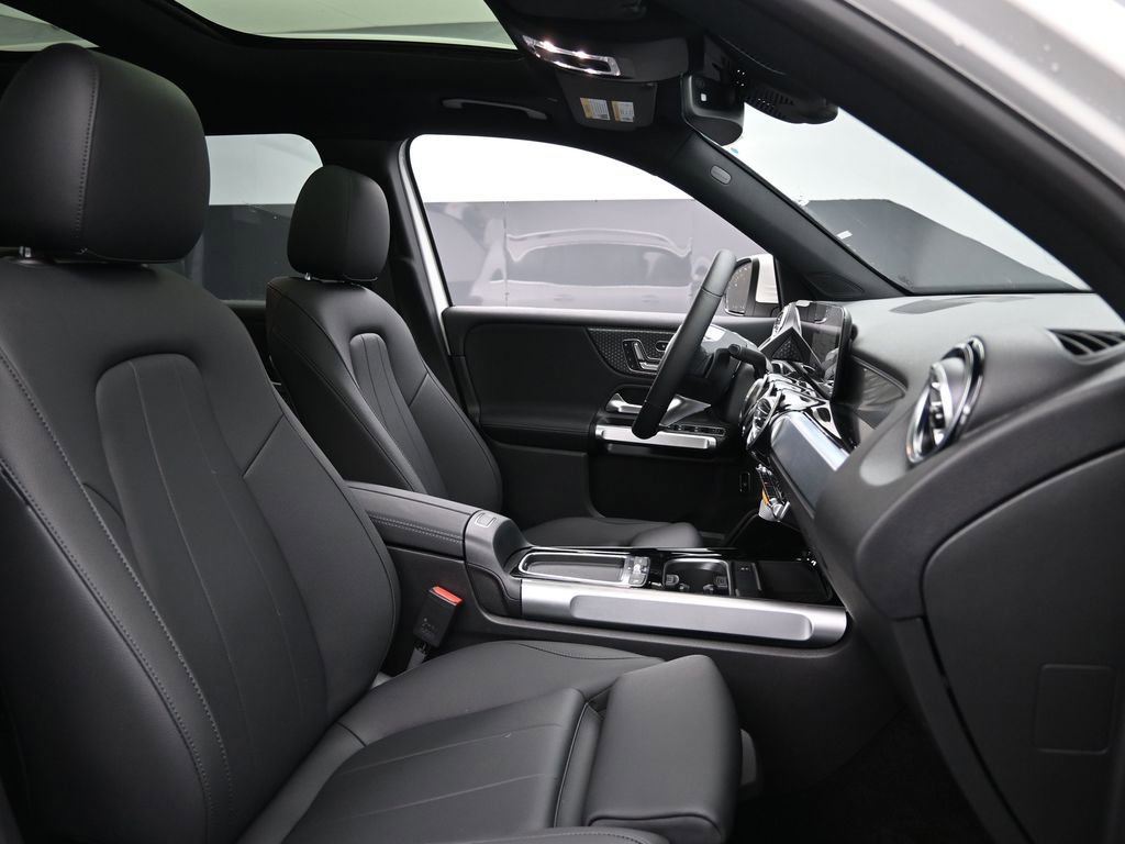 New 2024 Mercedes-Benz EQB 300 4MATIC image 29