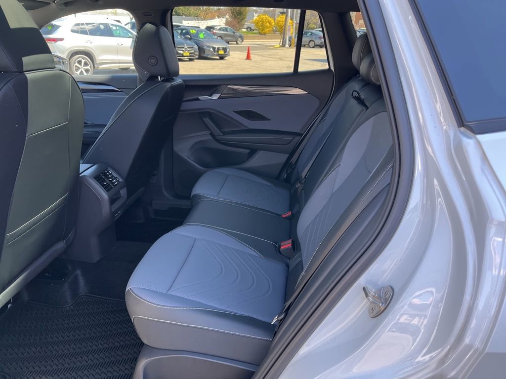 New 2026 Volkswagen Tiguan SE R-Line image 19