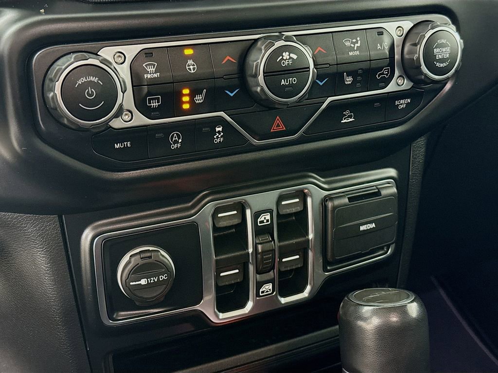 Used 2021 Jeep Gladiator 80th Anniversary AWD/4WD image 19