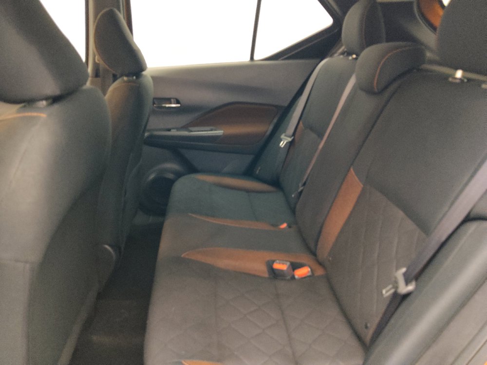 Used 2020 Nissan Kicks SR FWD image 18