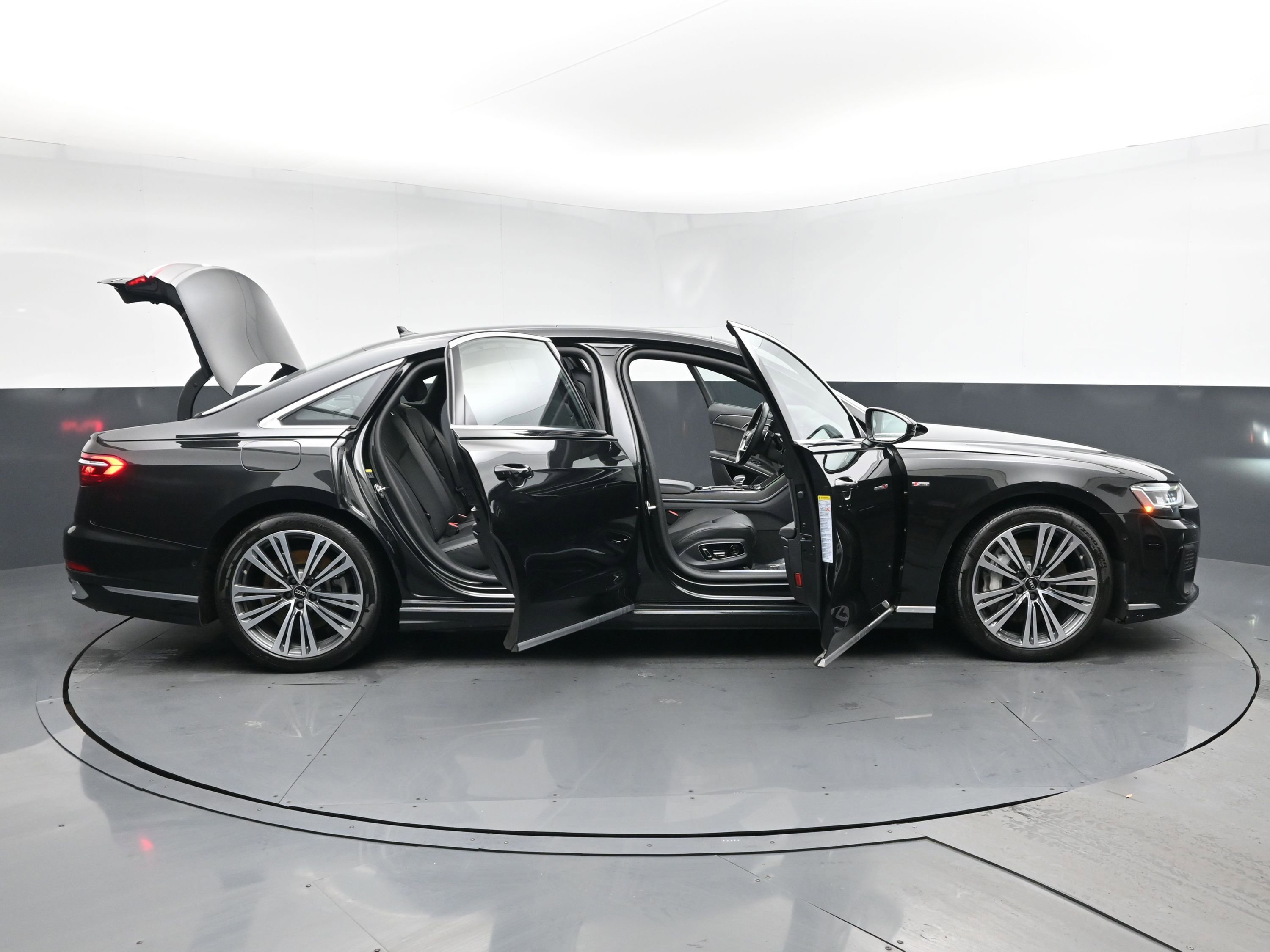 Used 2022 Audi A8 L 3.0T w/ Executive Package AWD/4WD image 29