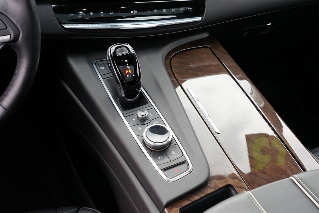 Used 2023 Cadillac Escalade ESV Sport Platinum w/ LPO, ONYX Package image 24