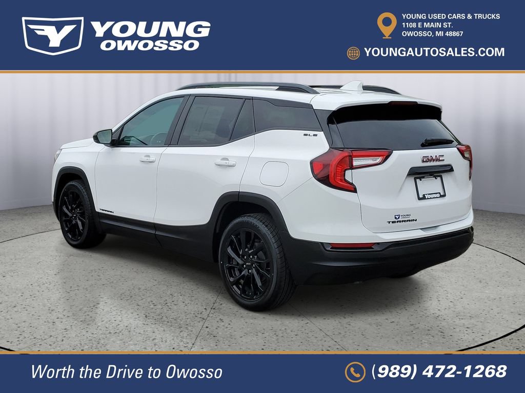 Certified 2023 GMC Terrain SLE w/ Driver Convenience Package FWD image 4