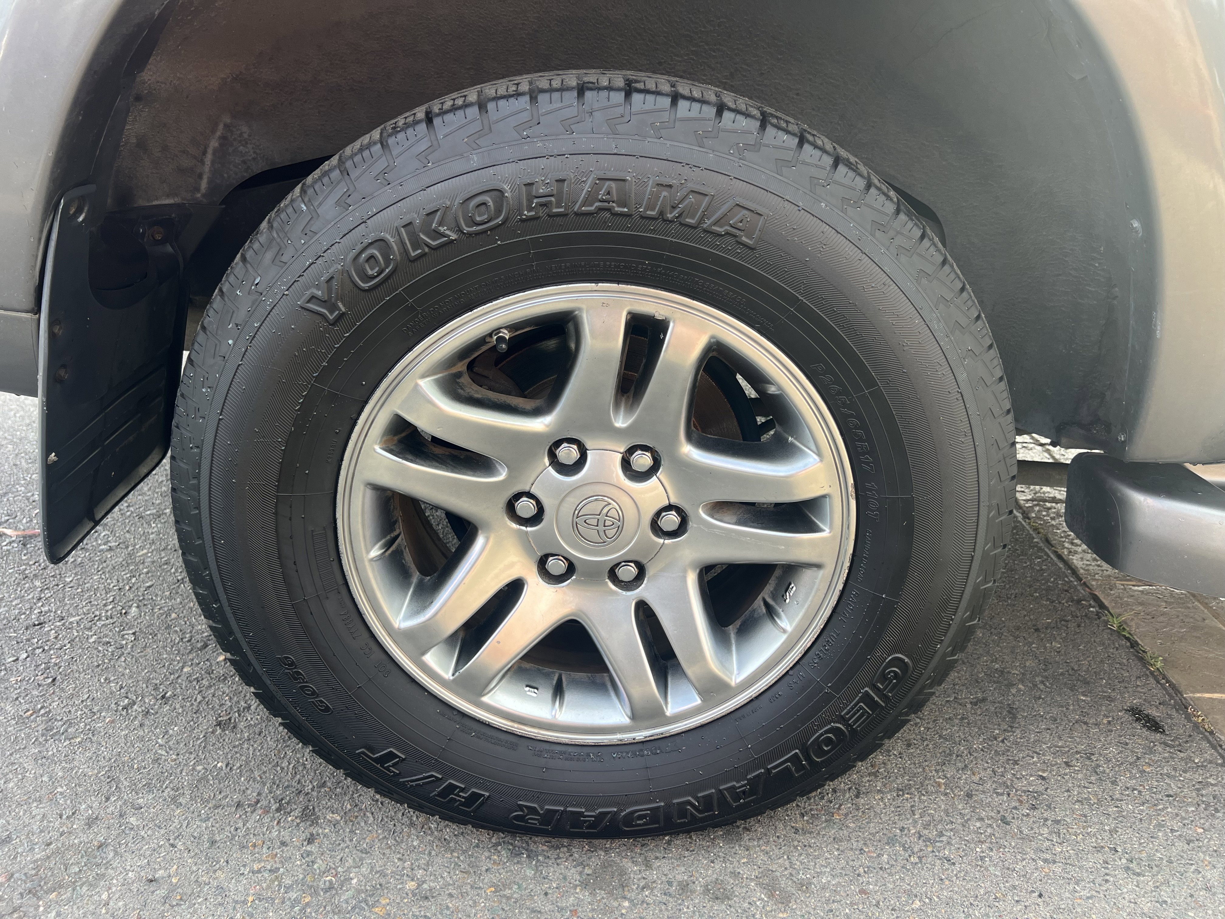 Used 2007 Toyota Sequoia SR5 image 9