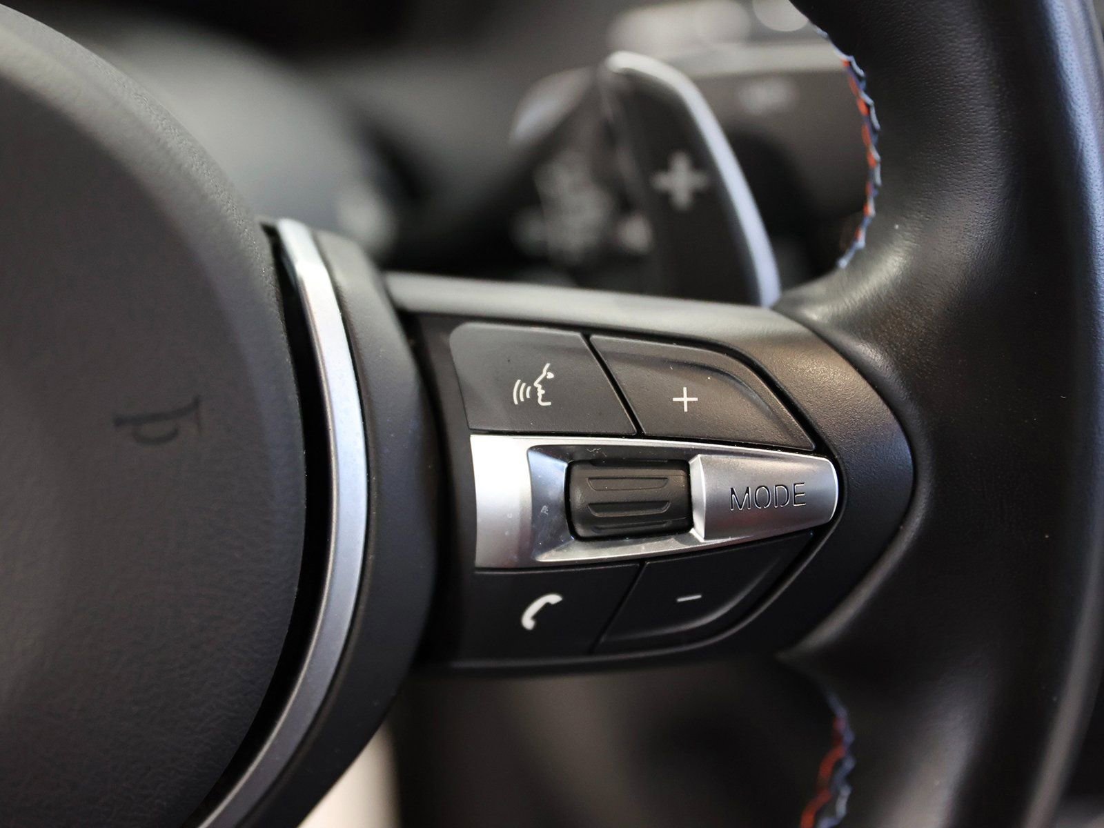 Used 2018 BMW M2 Base image 36