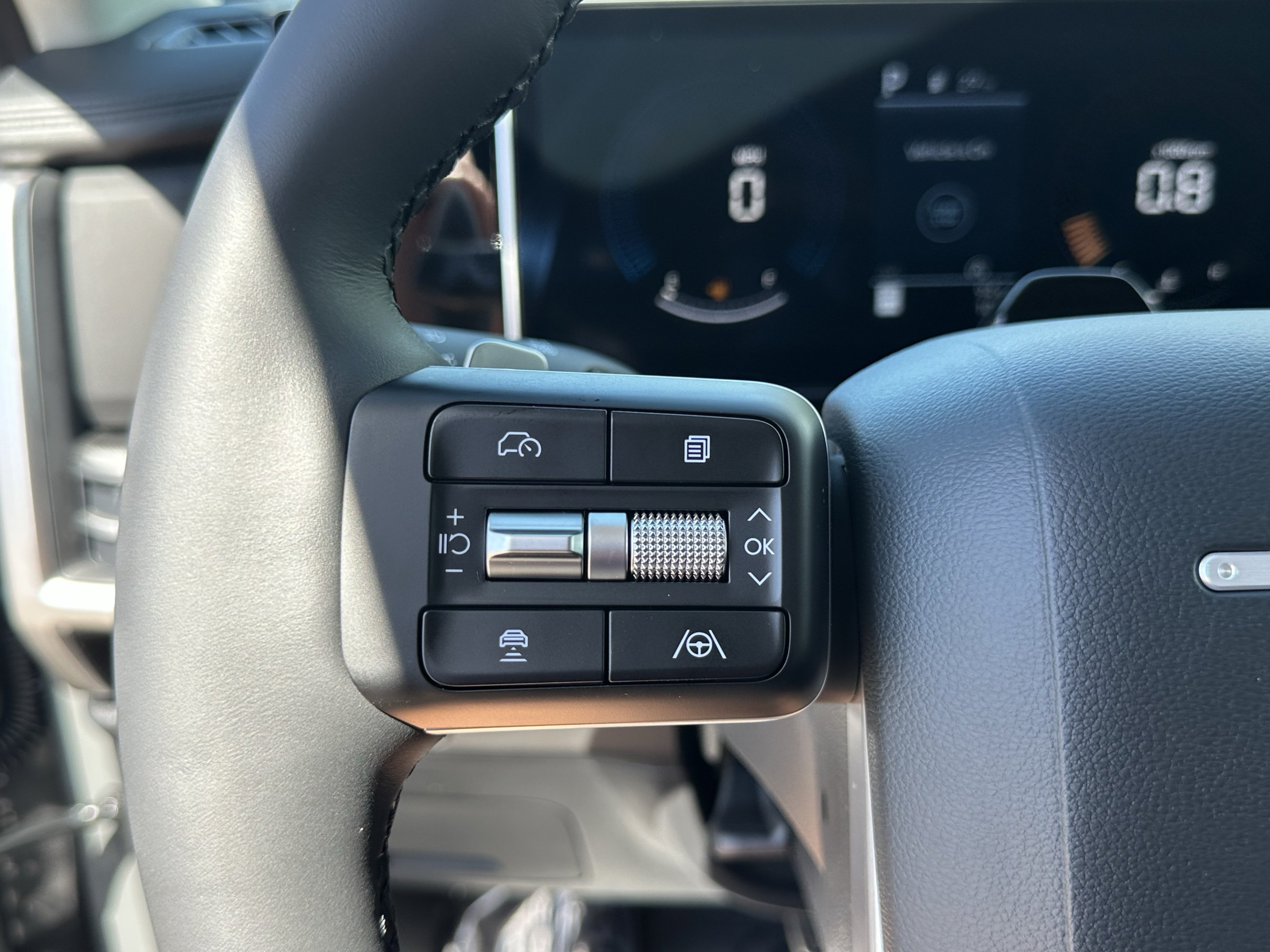 New 2027 Hyundai Santa Fe SEL FWD image 30