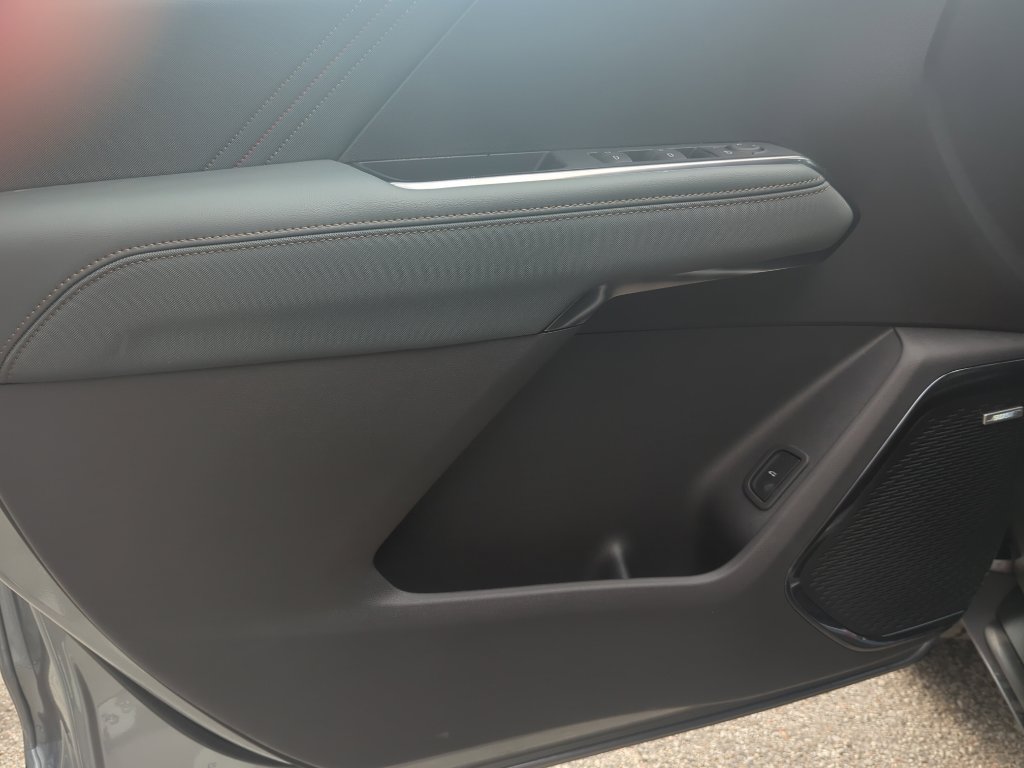 New 2026 GMC Acadia AT4 w/ Super Cruise Package image 11