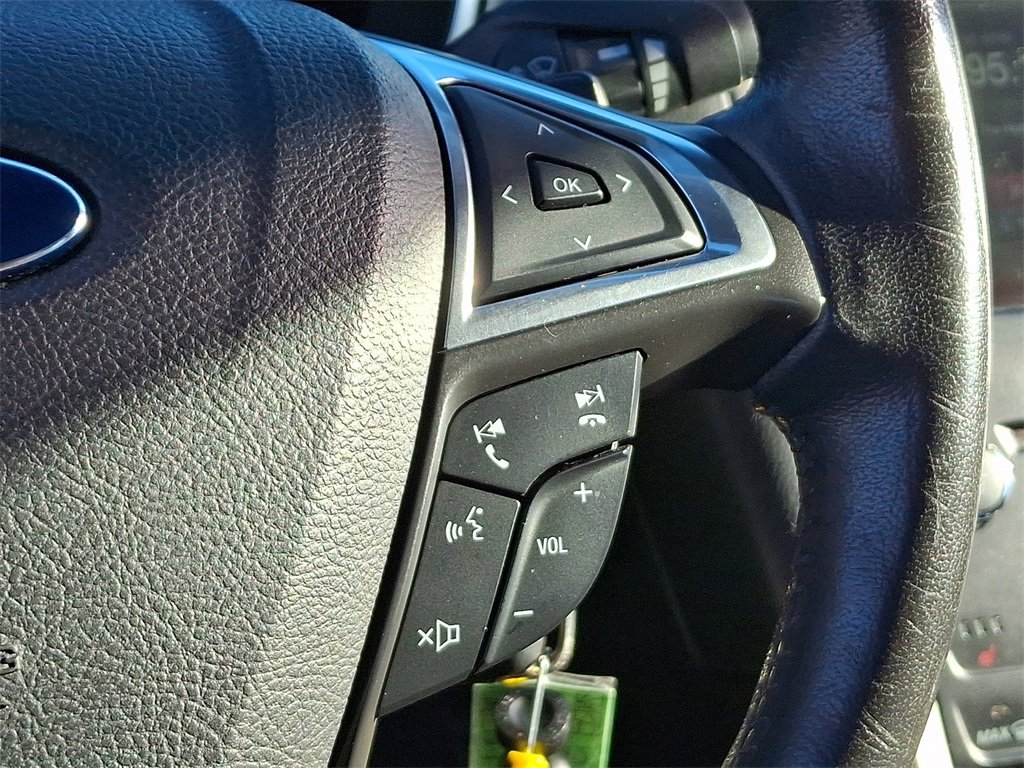 Used 2015 Ford Fusion SE w/ Equipment Group 202A image 21