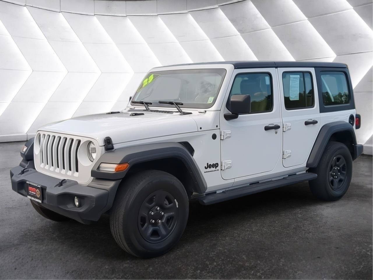 Used 2023 Jeep Wrangler Unlimited Sport AWD/4WD image 2