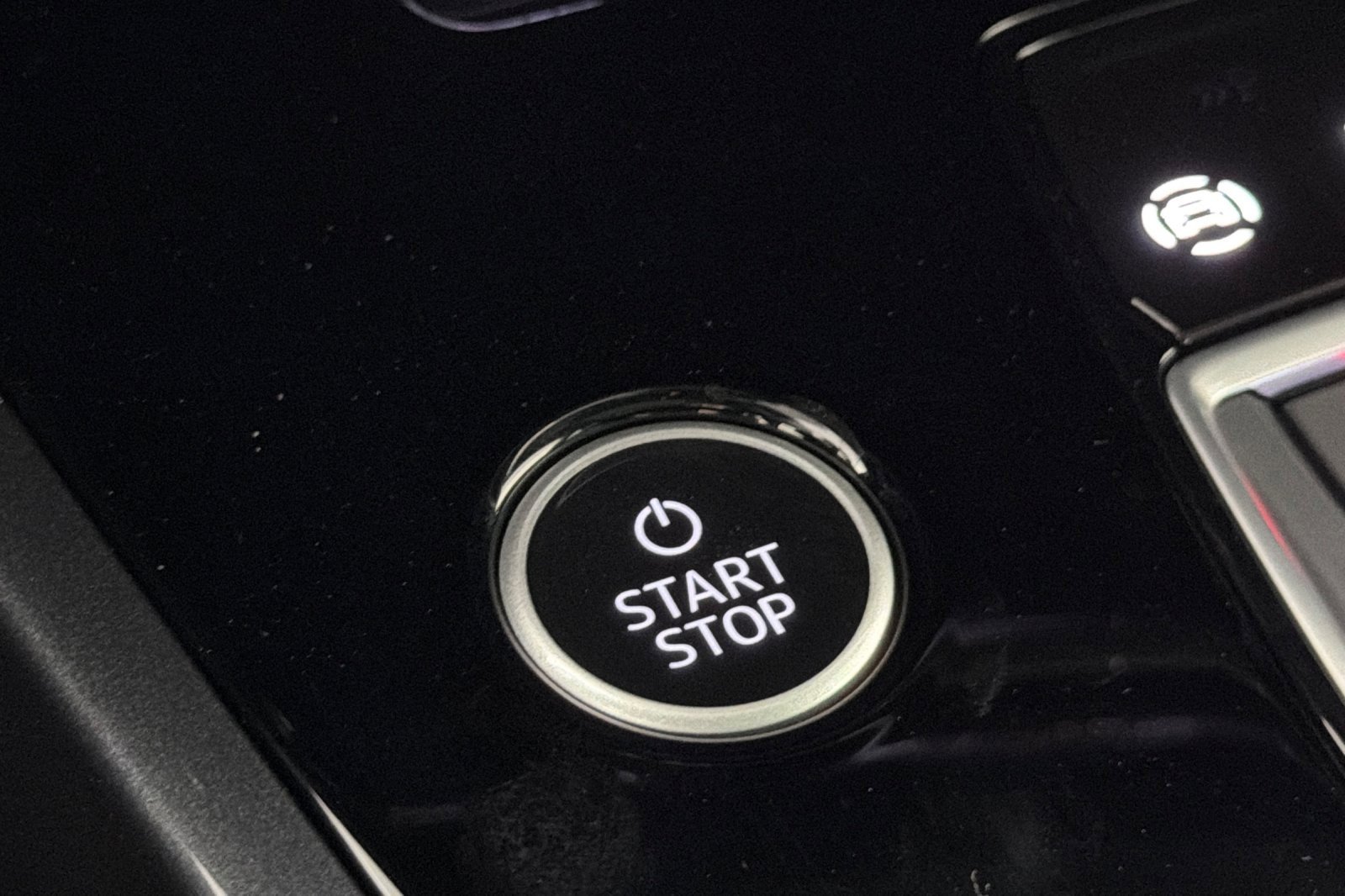 Used 2023 Audi Q4 e-tron Premium Plus w/ Premium Plus image 22