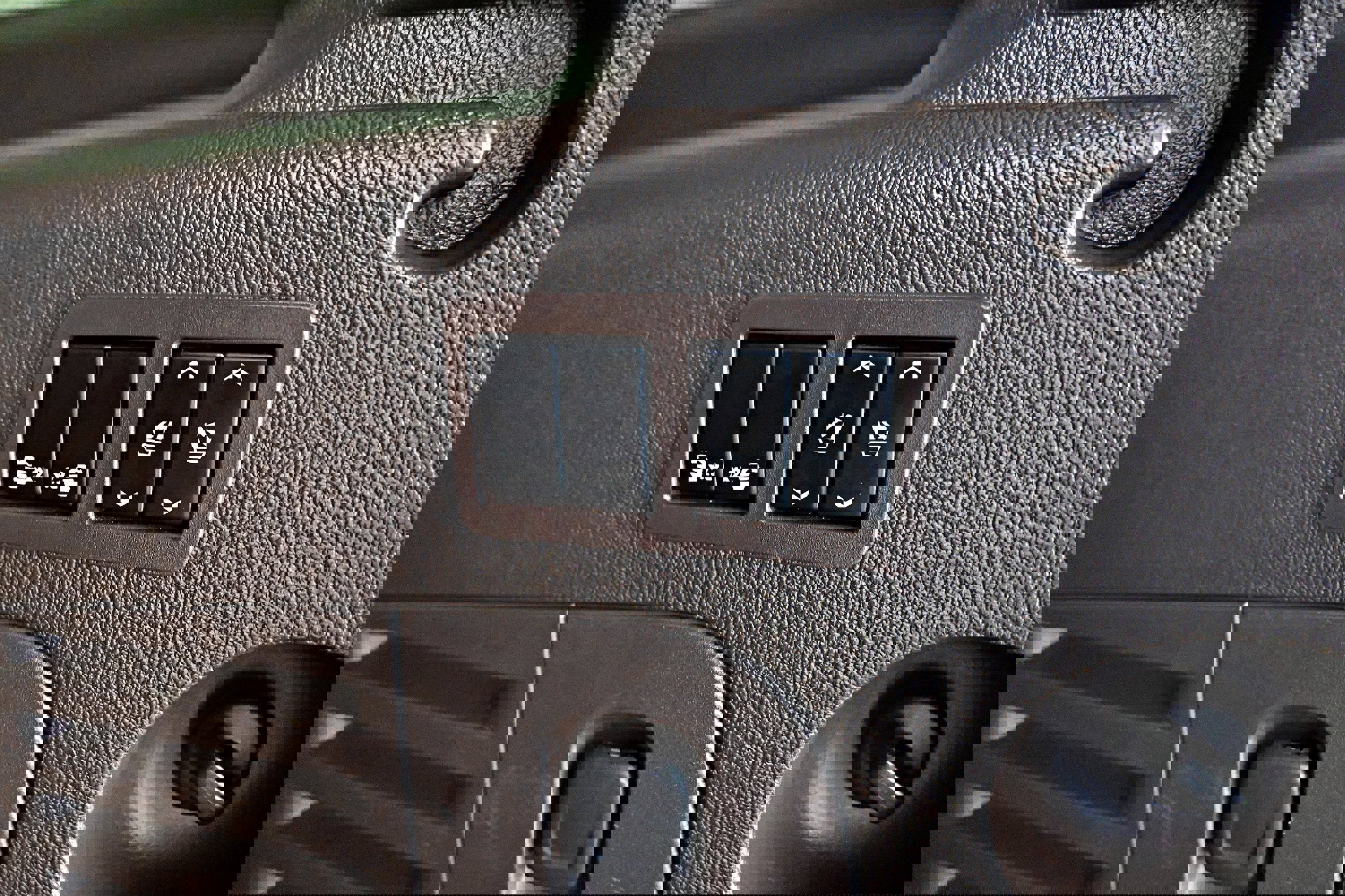 Used 2018 GMC Yukon XL Denali w/ Denali Ultimate Package image 39