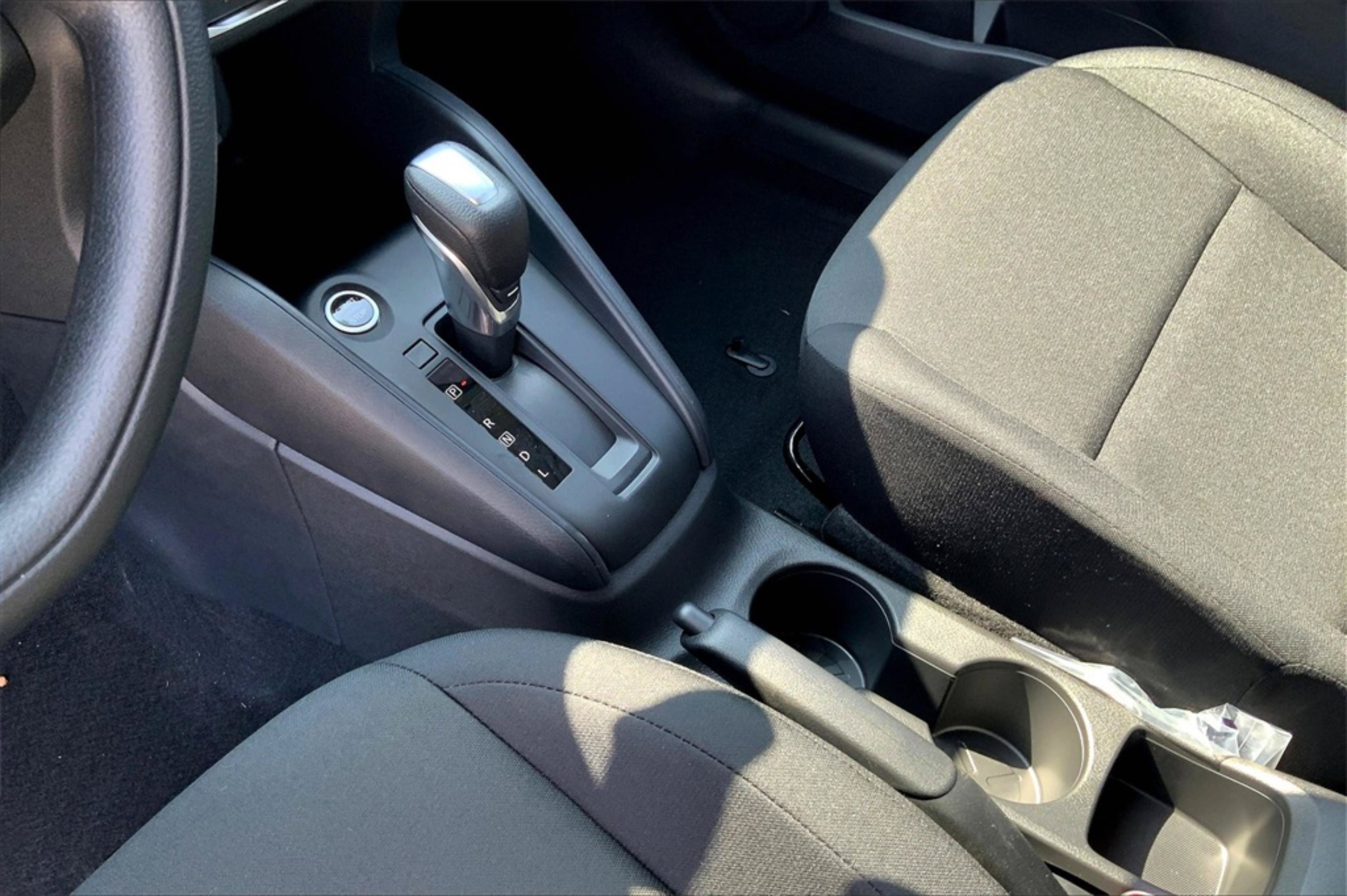 New 2025 Nissan Kicks Play S FWD image 9