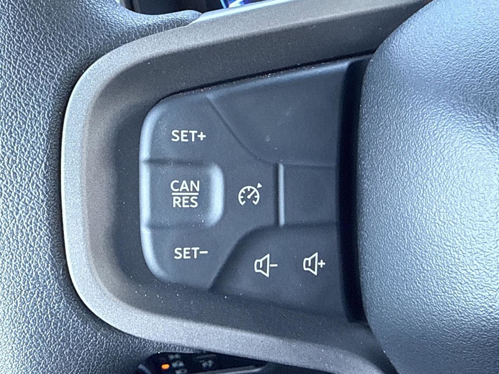 New 2025 Ford Bronco 2-Door AWD/4WD image 18