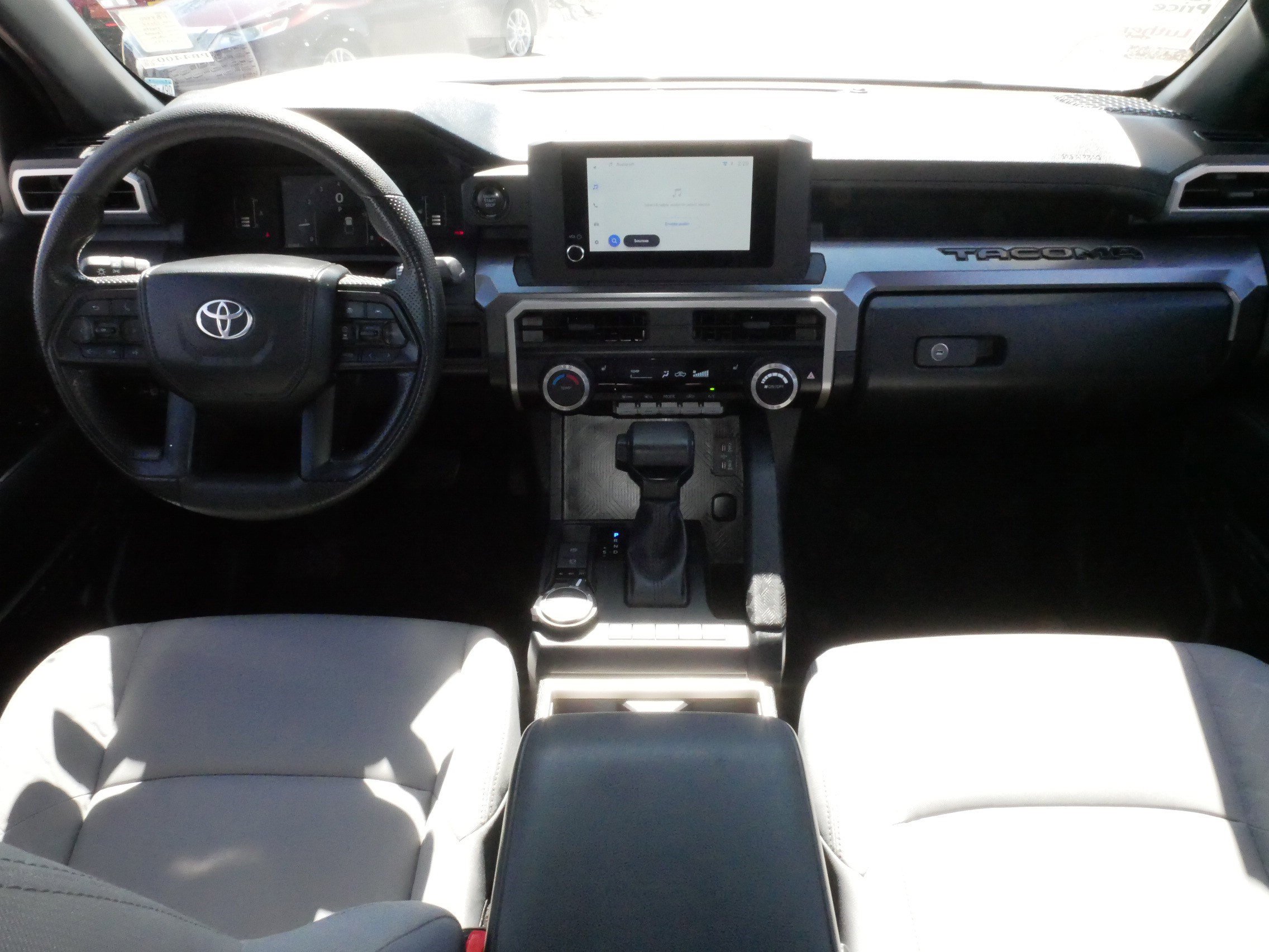 Used 2024 Toyota Tacoma SR5 AWD/4WD image 10