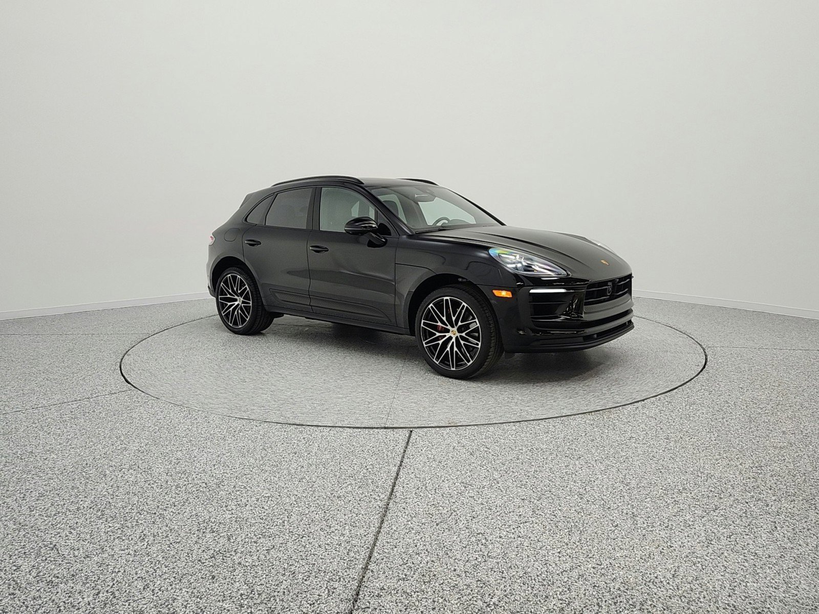 Used 2025 Porsche Macan S image 3