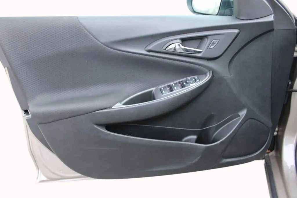 Used 2024 Chevrolet Malibu LS image 10