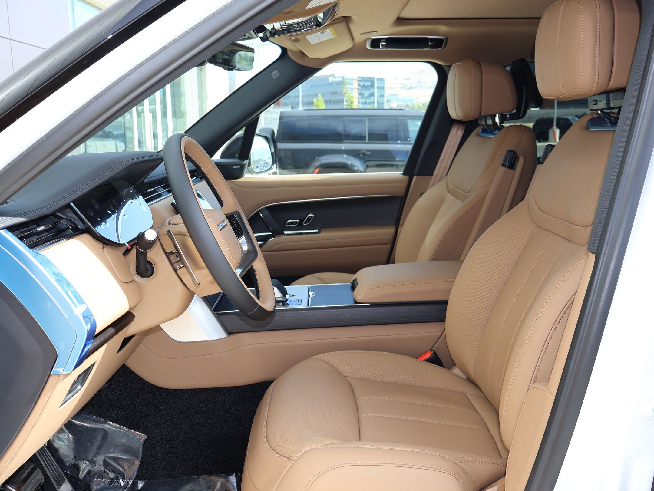 New 2026 Land Rover Range Rover SE AWD/4WD image 17
