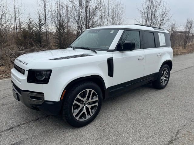 Used 2024 Land Rover Defender 110 X-Dynamic SE image 1