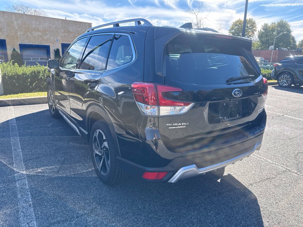Used 2023 Subaru Forester Touring AWD/4WD image 4