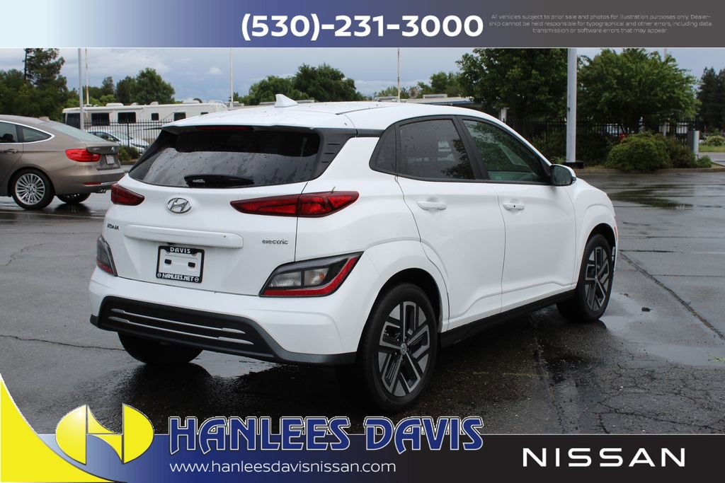 Used 2023 Hyundai Kona SE w/ Cargo Package FWD image 7