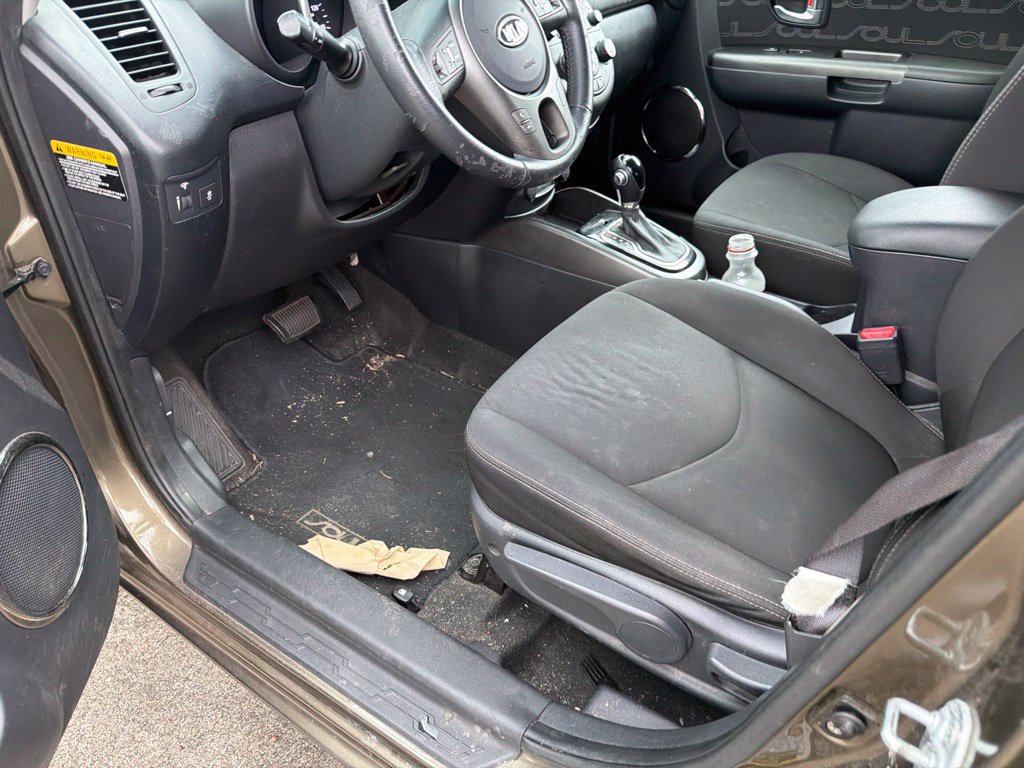 Used 2012 Kia Soul + FWD image 5