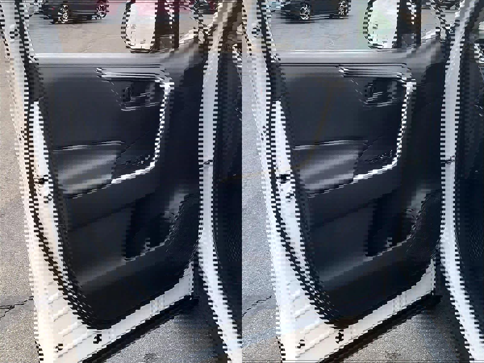 Used 2022 Toyota RAV4 LE image 24