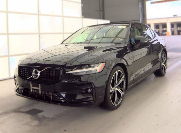 Used 2024 Volvo S60 B5 Plus w/ Climate Package AWD/4WD image 4