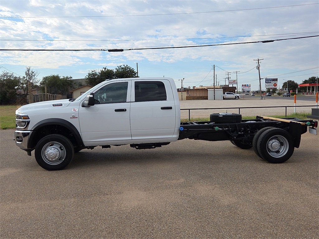 New 2026 RAM 5500 Tradesman w/ Chrome Appearance Group image 4