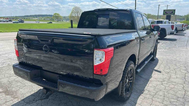 Used 2019 Nissan Titan SV w/ SV Convenience Package AWD/4WD image 8